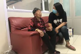 石家庄：89岁老太迷路，警民接力助其归家图片