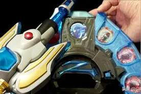 「奥特曼」泽塔奥特曼 泽塔升华器 艾克斯贝塔火花装甲图片