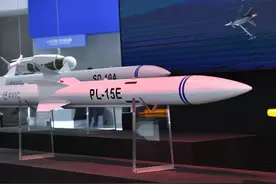实现鹰酱吹的牛，霹雳15空空导弹现身珠海航展外贸区，巴铁要笑了图片