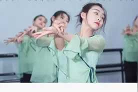 舞蹈生私藏改善形体的秘诀曝光，5分钟就能学会图片