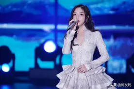 黄霄雲都哭了，你们还要怎么样？图片