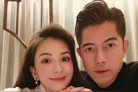 郭富城娇妻方媛秀恩爱，收超大束玫瑰花！两人合照看不出相差22岁图片