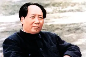 毛主席递烟时，烟盒内只剩1根，主席的做法既不失体面又显高情商图片