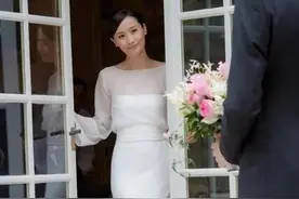 怒甩豪门消失7年，39岁陈法拉产女，产后瘦肚子如何不踩坑？图片
