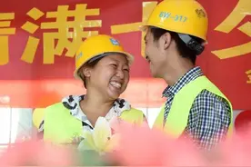 我和她是彼此的临时工，我们之间谈不上爱情，仅能算各取所需吧图片