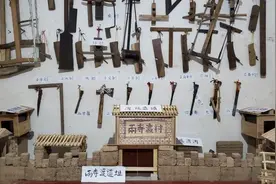 咸阳八旬老人在家开展馆！特殊展品引起广泛热议图片