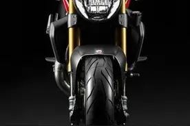 尊贵的杜卡迪大怪兽1200图片