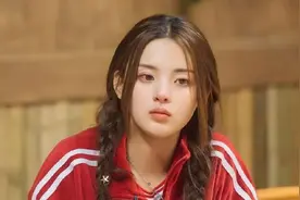 都被嘲脚臭，杨幂自黑，杨超越自称仙女正面刚：我脚比你嘴干净图片
