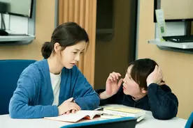 “她生了3个儿子后，生活一言难尽”：早婚早育，对女人有啥好处图片