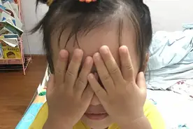 5次大化疗、12个维持治疗，8个月婴儿喝着母乳对抗白血病图片