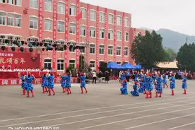 七律《庆建党百年哈达碑镇篮球赛暨文艺汇演》图片