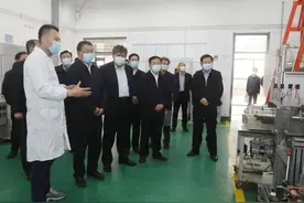 中国石化集团公司领导刘宏斌来石大调研图片