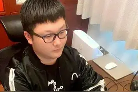 “黑山老鬼”逆袭欲打败“老鹰吃小鸡”，《红月》能否坚持到最后图片