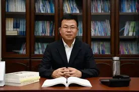 青联榜样说|矢志扎根东北，立志“教育报国”——吉林市青联副主席陈厚合图片