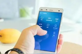 淘汰了的旧手机除了压箱底，竟然还能有这么多用途图片