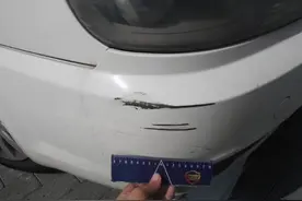 保险杠刮蹭有必要修吗？老司机和新手的做法截然相反图片