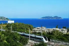 琼州海峡高铁过海方案初步形成 坐动车到北纬18°的沙滩 比飞机还香图片