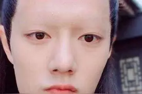 当男星p掉眉毛后，肖战王一博杨洋邓伦的颜值都扛不住?图片