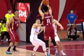 单防李根，三分5中5，砍22分3断，张宁CBA首秀什么水平？图片