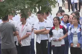 【名师评卷】高考数学试卷：试题灵活创新 难度有所提升图片