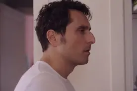 男人意外穿越女权世界，不仅要穿紧身裤，还要时常恪守妇道！电影图片
