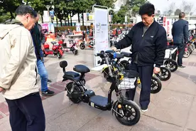 买电动车商家最常见的3种套路，一定要避开，特别是丢车包赔这个图片