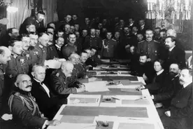 《布列斯特条约》签订始末，十月革命后的俄国，终于脱离战争苦海图片