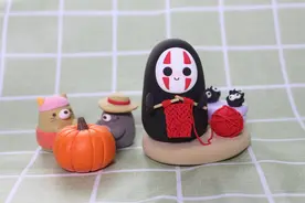喜欢宫崎骏动画片中的无脸男吗？这里有一只超萌的哦图片