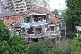上海1家4口仅花16万，将15㎡一室户改造成小复式！网友：太厉害图片
