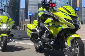 铁骑｜香港交通警察最新警用摩托车宝马R1250RT图片