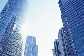 恒大、碧桂园和万科，谁更大，谁债务压力更大，为何？图片