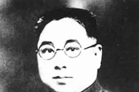 国军从赣江捞起一颗头颅，致使我党上百人被杀，毛泽东：血的教训图片