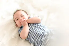 婆婆带孩子三个月就走，爸妈把孩子带到三岁，公公：接孙子回来图片