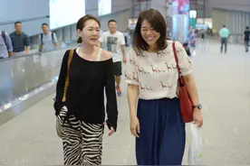 小S不当言论遭抵制，拒不道歉被解约！网友：谁给你的勇气？图片