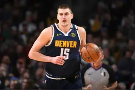 NBA现役十大中锋图片