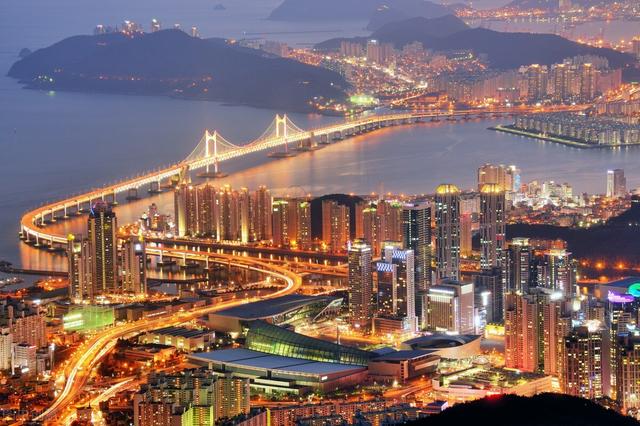 台湾 香港 新加坡 韩国亚洲四小龙夜景对比,谁更胜一筹?