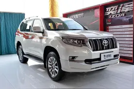 丰田这款SUV，霸气不输奔驰，3.5T V6，自驾游首选图片