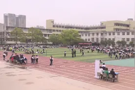 石峰区清水塘学校：举办“数学好玩 我爱数学”数学嘉年华图片