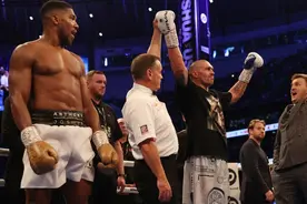 全场被压制！约书亚再次遭遇冷门，痛失拳王头衔图片