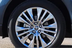 全新威飒正式来袭，配第四代混动系统，油耗7L，媲美雷克萨斯图片