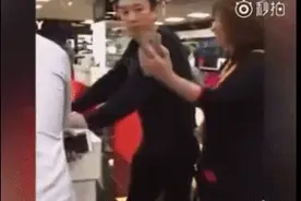 王思聪跟我合影！不会搭讪？Siri教你：没话找话，话里有话图片