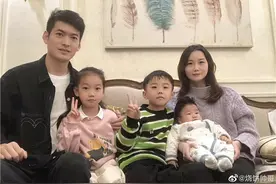 “烧饼帅哥”12年后再上热搜：从打工人变成创业者，做自己擅长的事内心很踏实图片