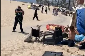 美国将无家可归定为犯罪？穷人在富人区海滩睡觉，将面临逮捕罚款图片