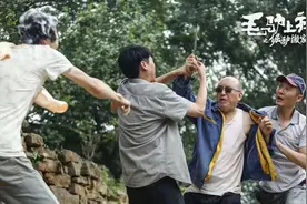 曹颖郭达《毛驴上树2》上映，爆笑似春晚小品，斯坦森桥段成笑点图片