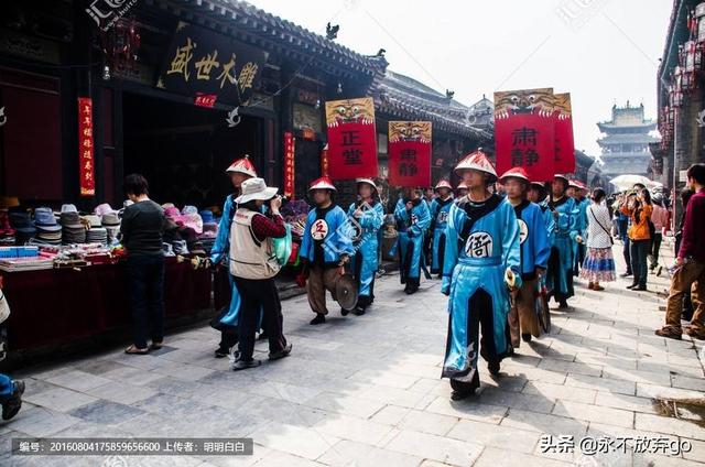 鱼鳞有血痕是怎么回事