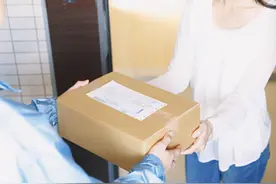 收到空包裹？当心你的信息泄露：双十一商家“发空包”刷单图片