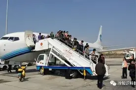 冷知识科普：坐飞机十几个小时，飞机上氧气哪来的？图片