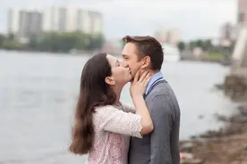 闺蜜让我去试探她男友，结果他们分手了图片
