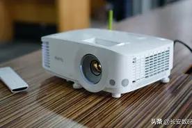 明基E530投影仪，家用办公两相宜图片