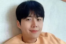 人前暖男的他竟渣得如此彻底图片
